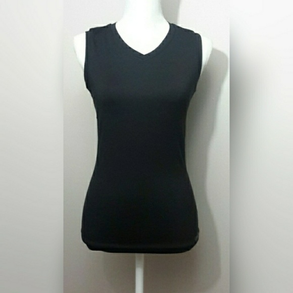 Calvin Klein workout top - Picture 2 of 2